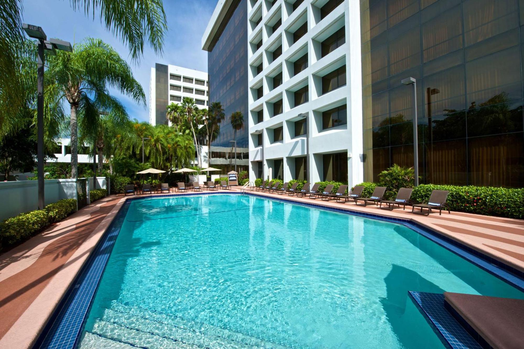 Embassy Suites By Hilton Palm Beach Gardens Pga Boulevard Buitenkant foto